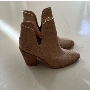 Kaanas Beige Textured Ankle Booties
